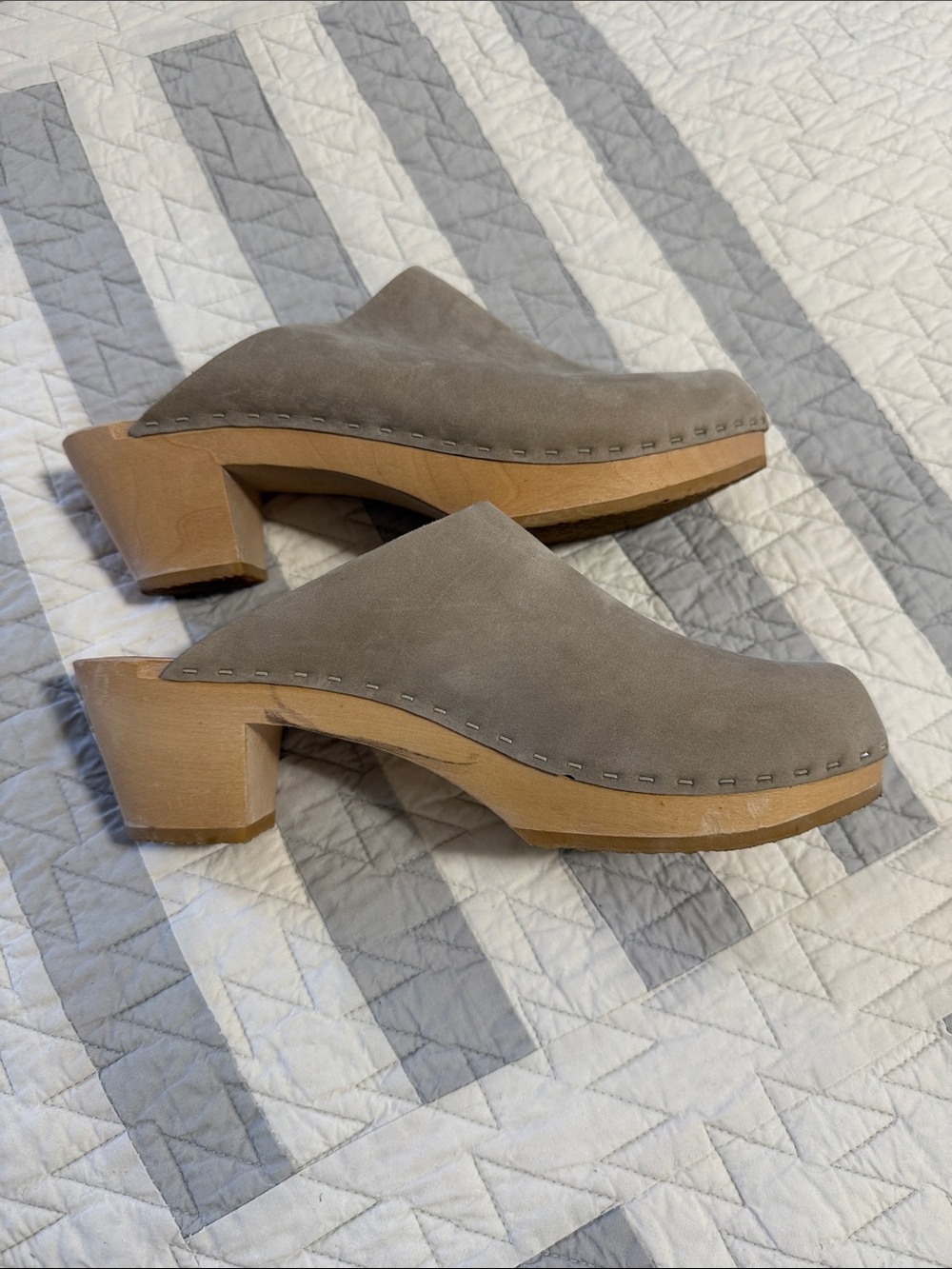 Bryr Women's Neutral Suede Slip-On Mules - Gray (38) - Picture 7 of 7